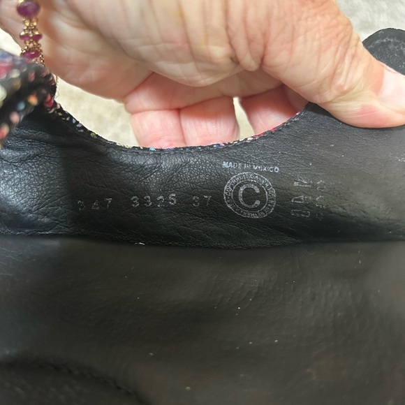 Wolky Rio Red Platform Sandal. Wearable Art. Sz 37/6.5 Comfort shoe. Colorful - Picture 9 of 10